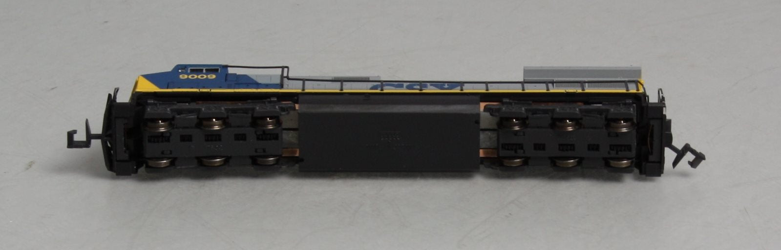 Kato 176-3401 N Scale CSX C44-9W Diesel Engine #9009 NIB