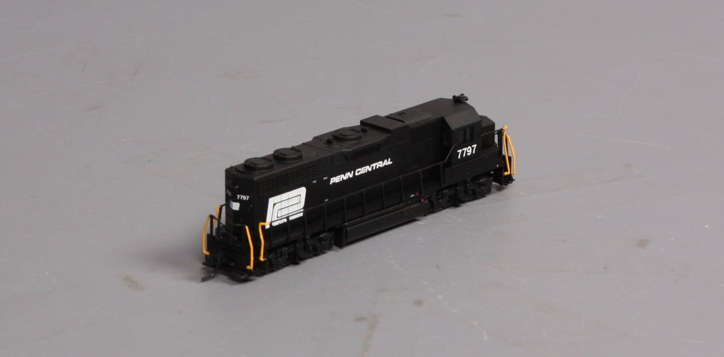 Atlas 53993 N Scale PC GP38 Low Nose Powered Diesel Locomotive #7797