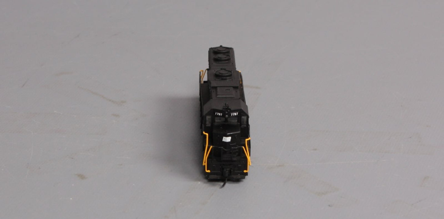 Atlas 53993 N Scale PC GP38 Low Nose Powered Diesel Locomotive #7797