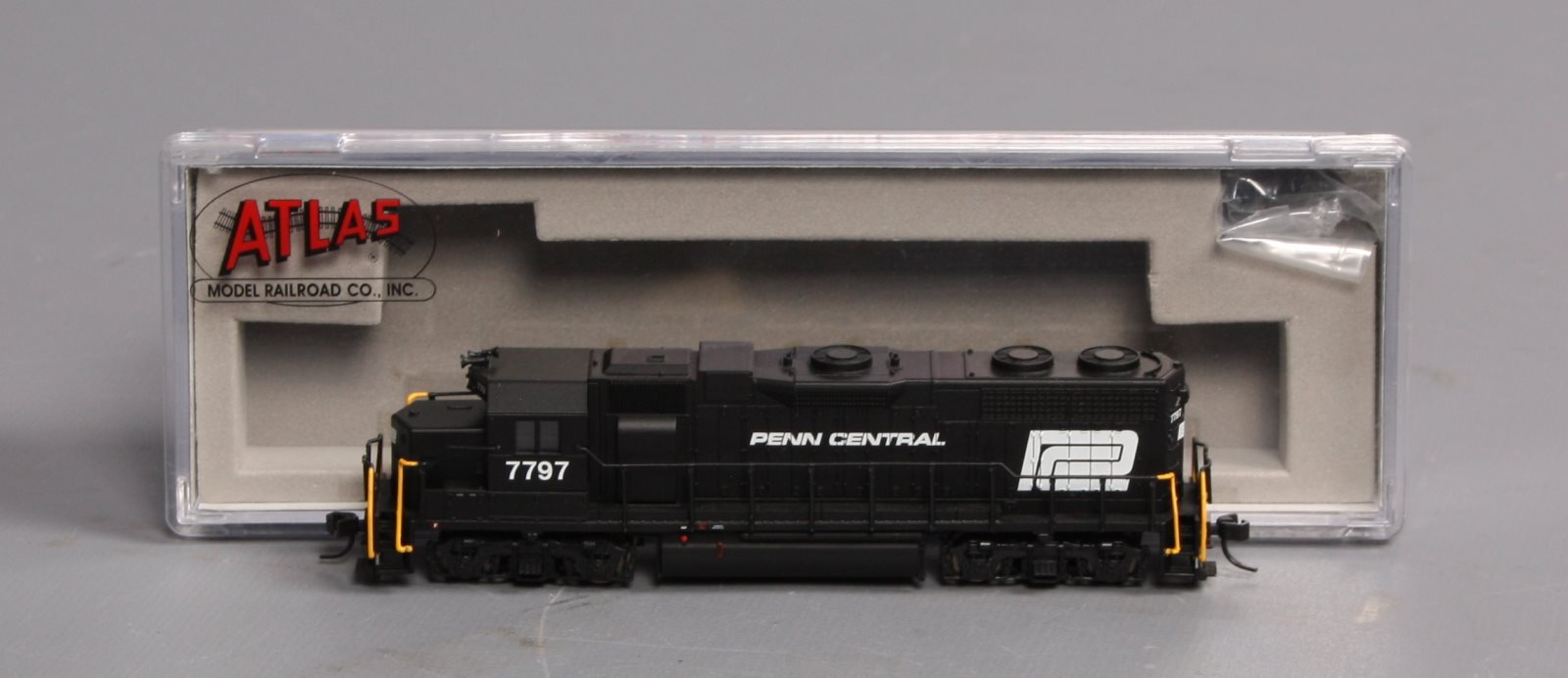 Atlas 53993 N Scale PC GP38 Low Nose Powered Diesel Locomotive #7797
