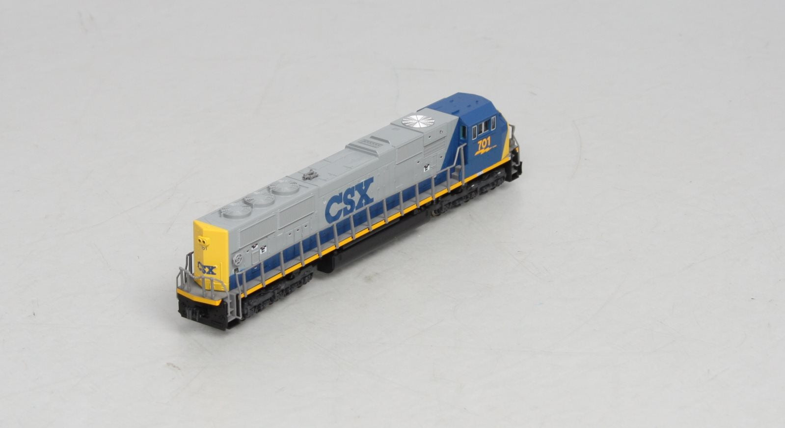 Kato 176-6307 N Scale CSX SD70MAC Diesel Locomotive #701