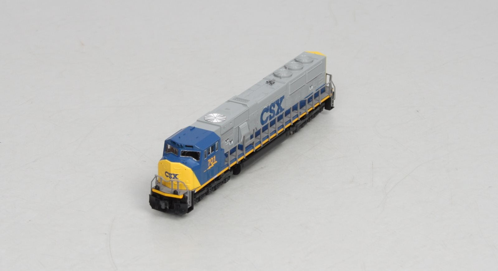 Kato 176-6307 N Scale CSX SD70MAC Diesel Locomotive #701