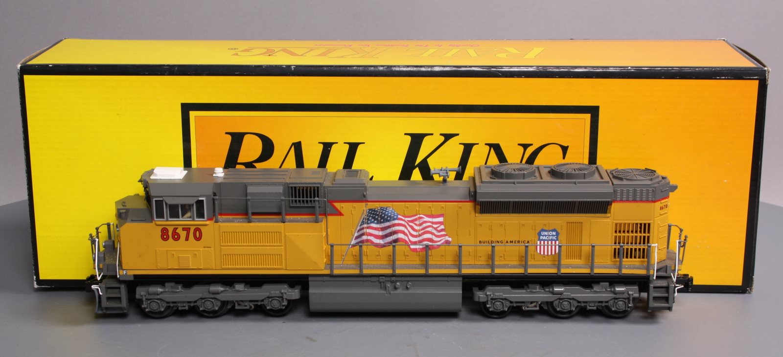 MTH 30-4214-1E O Gauge Union Pacific SD70ACe Diesel Engine #8670 w/PS 2.0 LN/Box