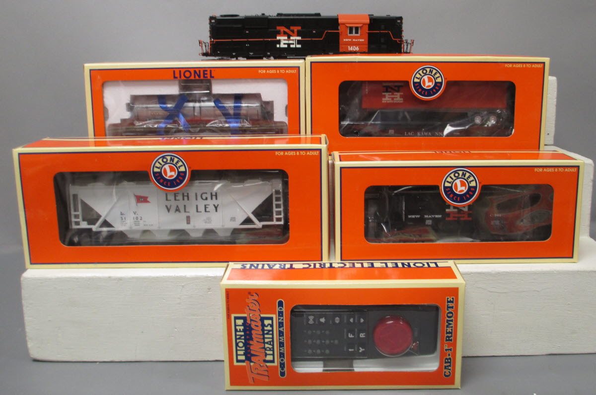 Lionel 6-31905 New Haven RS-11 O Gauge Diesel Freight Train Set NIB