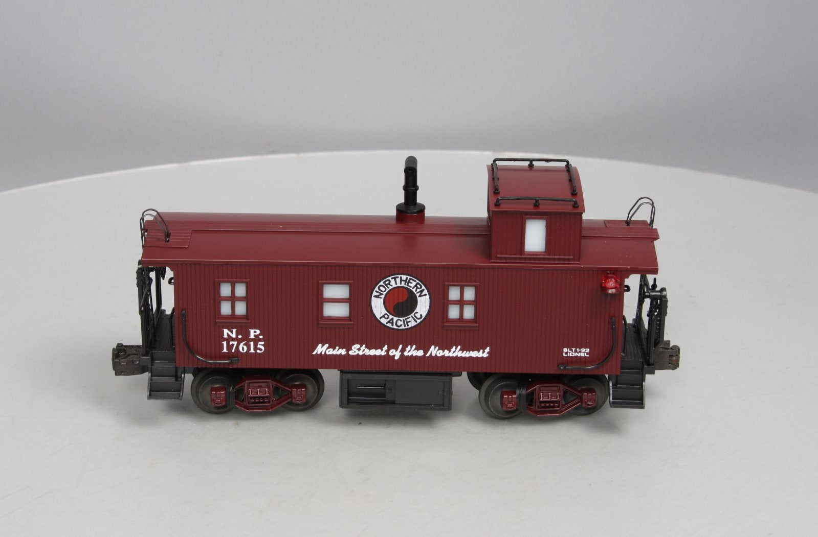 Lionel 6-17615 O Gauge Northern Pacific Square Window Caboose #17615 EX/Box