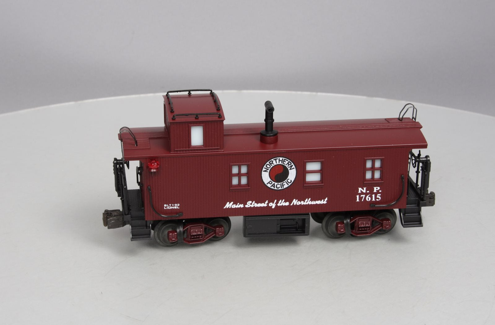 Lionel 6-17615 O Gauge Northern Pacific Square Window Caboose #17615 LN/Box