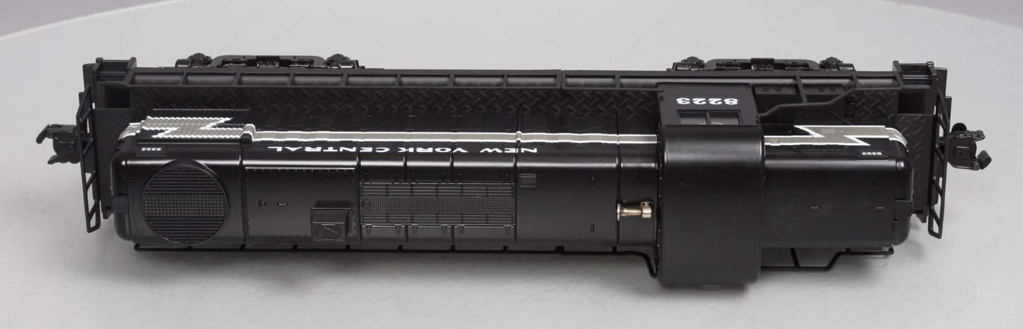 Lionel 6-18835 O New York Central Alco RS-3 Diesel Locomotive #8223 EX/Box