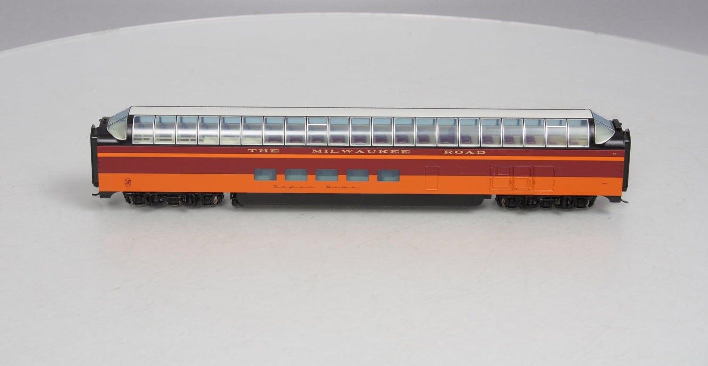 Walthers 932-9273 HO Milwaukee Road 261 Excursion Super Dome Pass Car #53 LN/Box