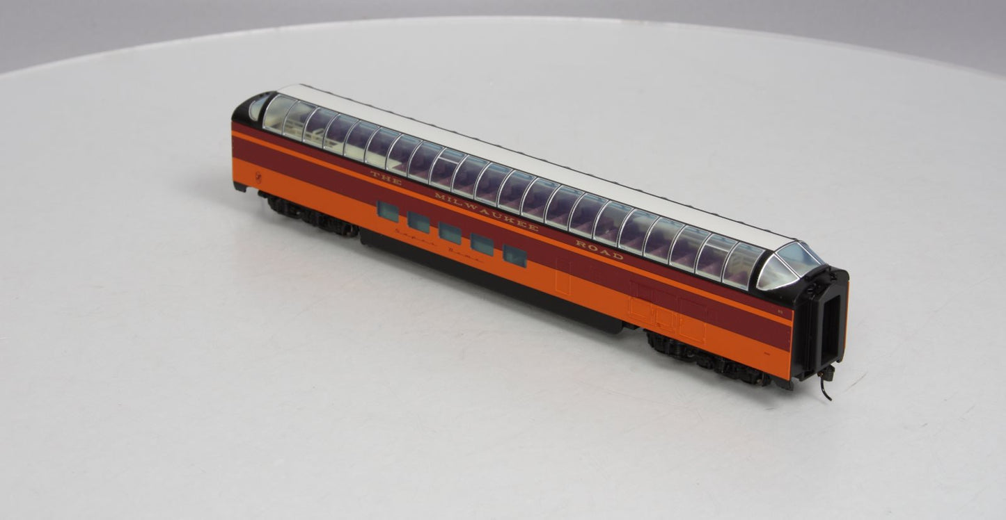 Walthers 932-9273 HO Milwaukee Road 261 Excursion Super Dome Pass Car #53