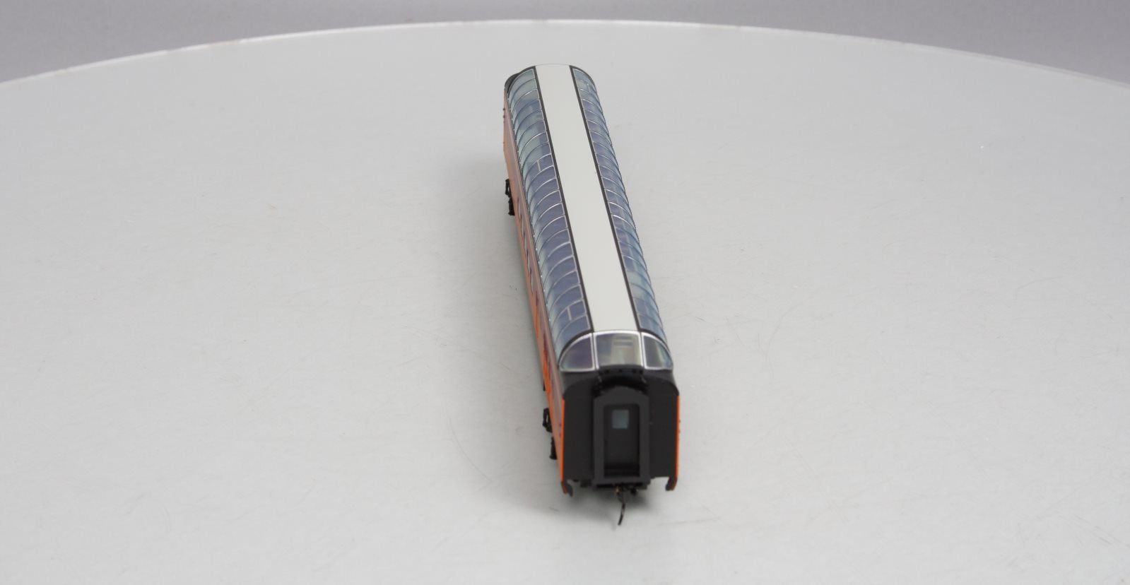Walthers 932-9273 HO Milwaukee Road 261 Excursion Super Dome Pass Car #53