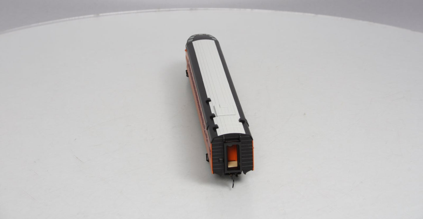 Walthers 932-9263 HO Milwaukee Road 261 Cedar Rapids Excursion Skytop Lounge LN/Box