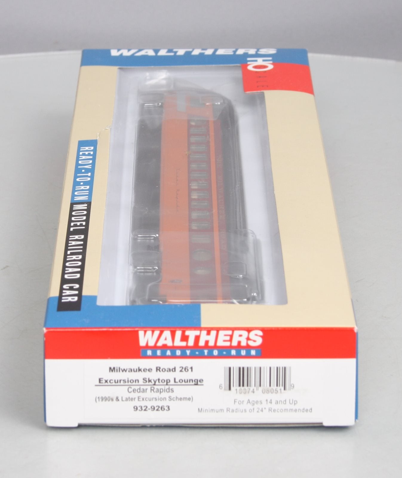 Walthers 932-9263 HO Milwaukee Road 261 Cedar Rapids Excursion Skytop Lounge LN/Box