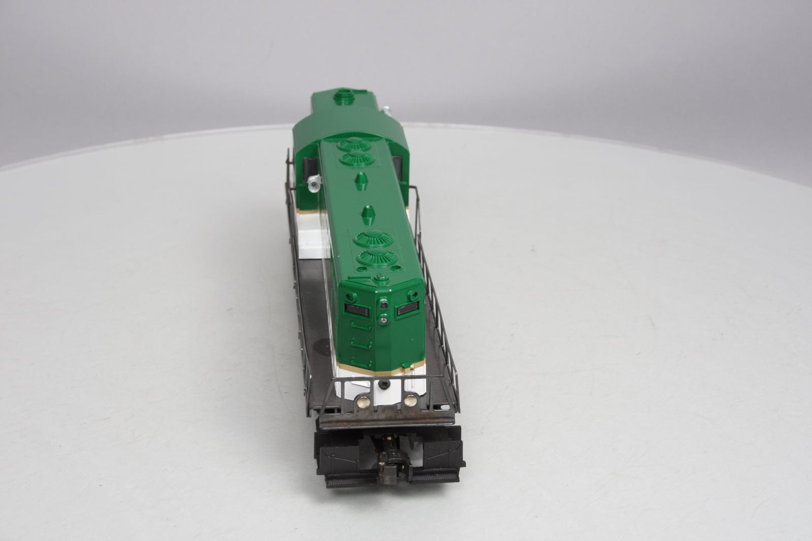 Lionel 6-8774 O Gauge Southern GP-7 Diesel Locomotive #8774 LN/Box