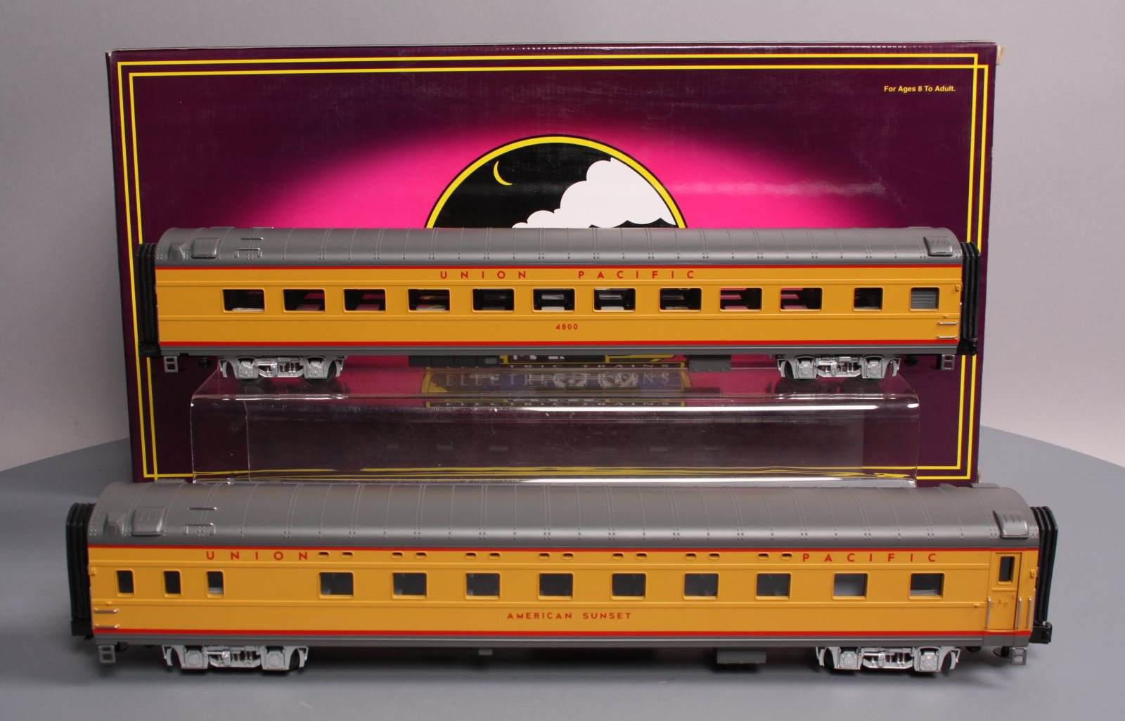 MTH 20-6698 O UP 70' Streamlined Sleeper/Diner Passenger Car Set (Set of 2) LN/Box