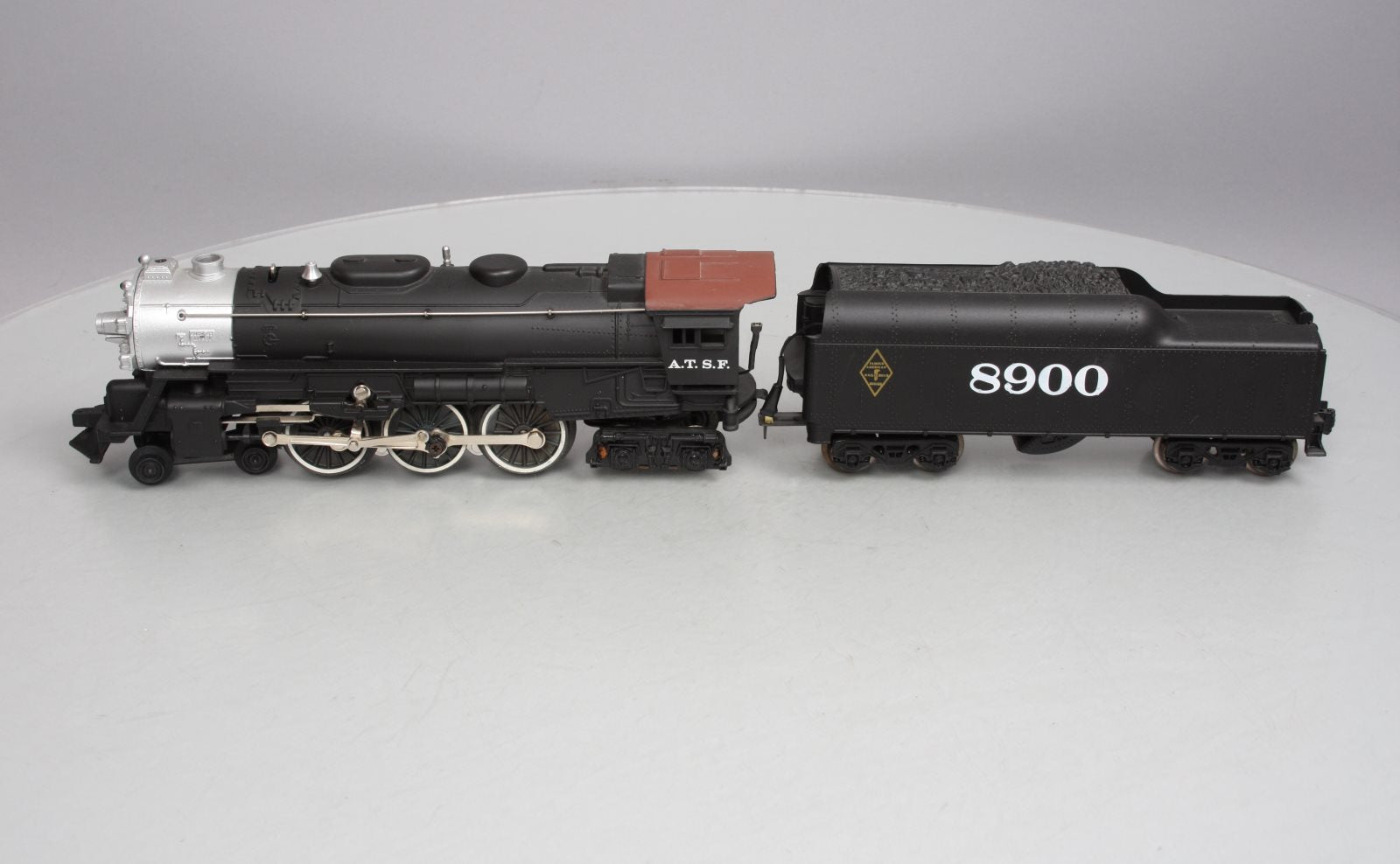 Lionel 6-8900 O Gauge ATSF 4-6-4 Steam Locomotive & Tender #8900 NIB