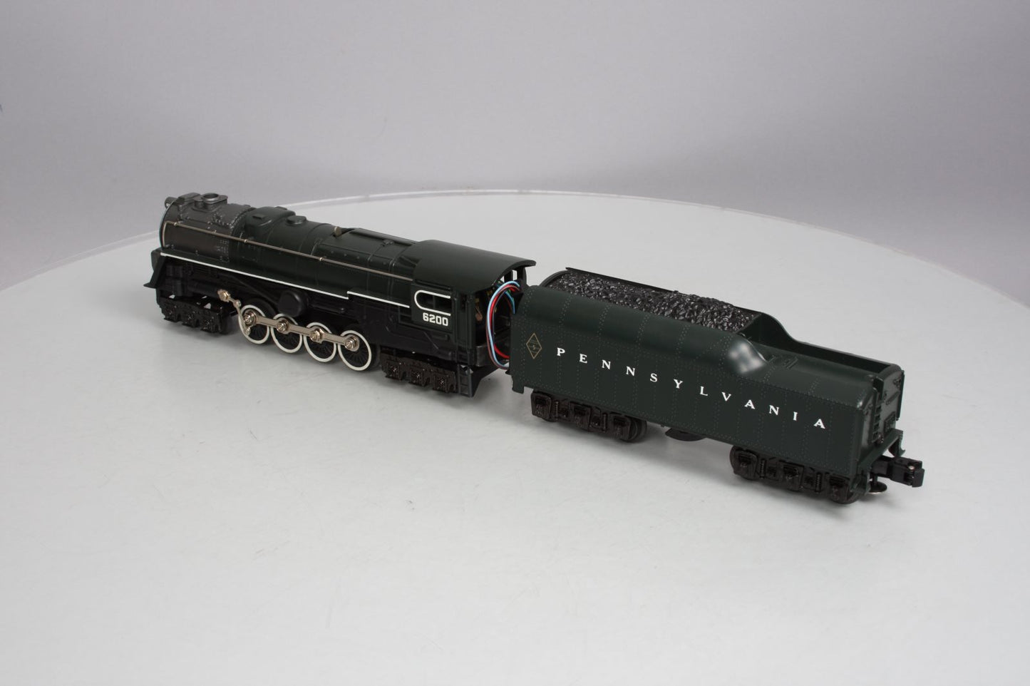 Lionel 6-8404 O Gauge PRR 6-8-6 S-2 Turbine Steam Locomotive & Tender #6200 LN/Box