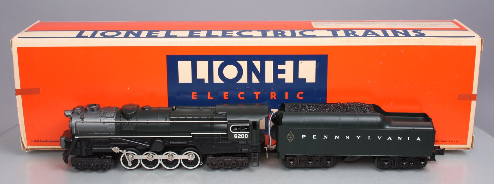 Lionel 6-8404 O Gauge PRR 6-8-6 S-2 Turbine Steam Locomotive & Tender #6200 EX/Box