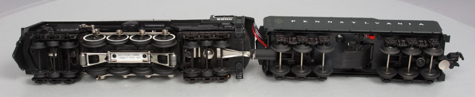 Lionel 6-8404 O Gauge PRR 6-8-6 S-2 Turbine Steam Locomotive & Tender #6200 LN/Box