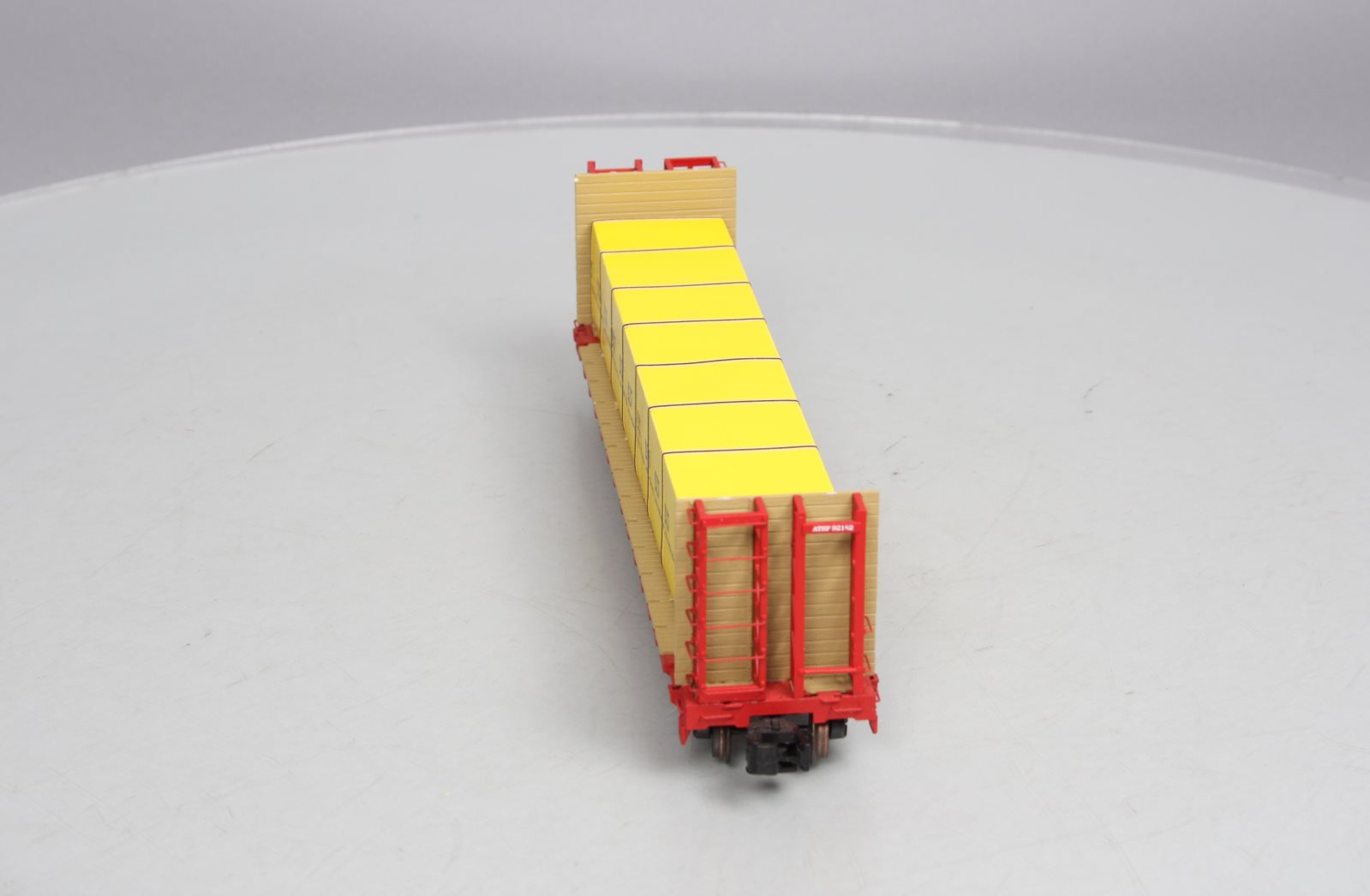 S-Helper 00332 S Gauge ATSF Bulkhead Flatcar w/JM Load #92182 LN/Box