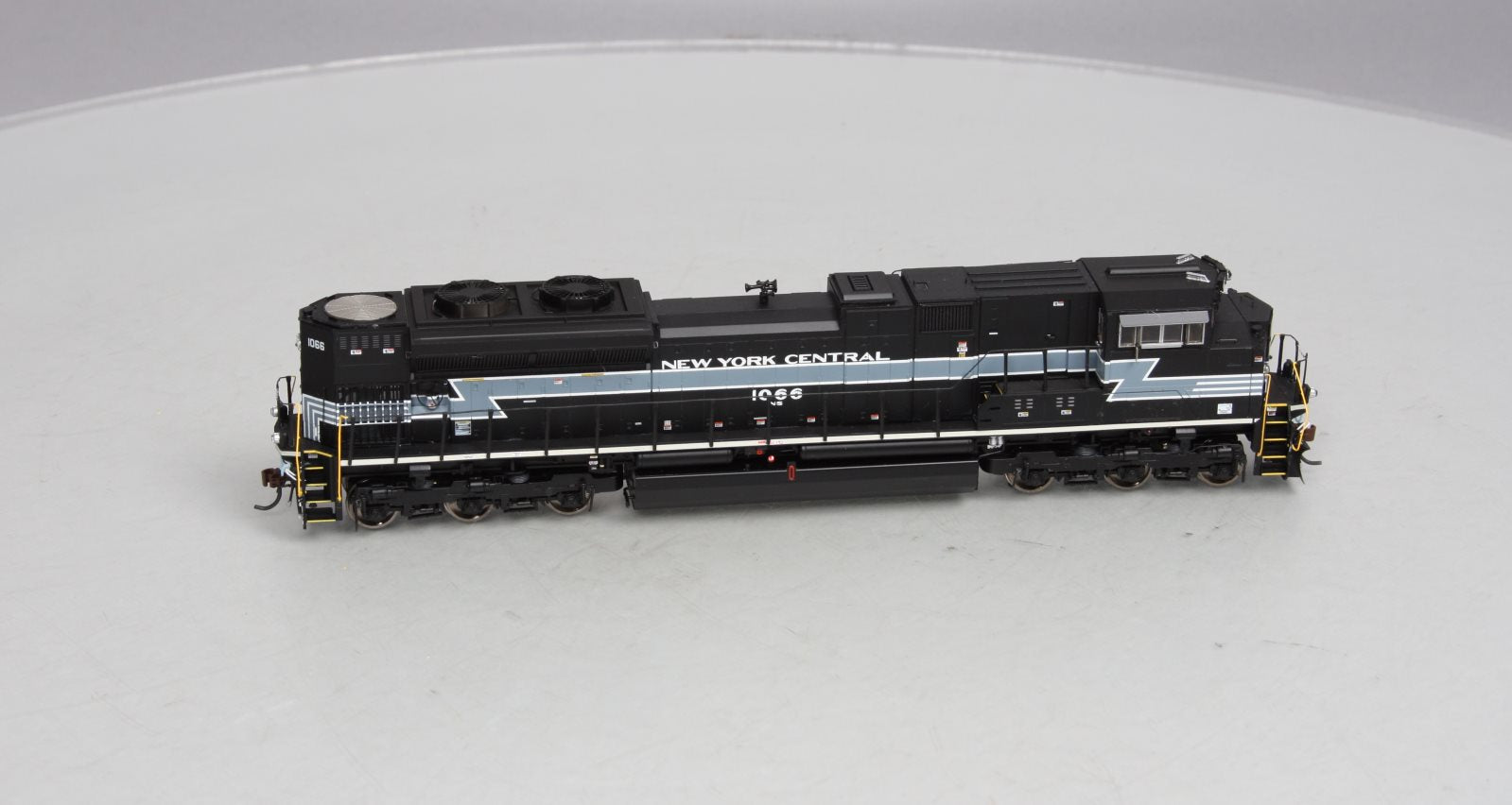 Athearn G68802 HO Scale NS NYC Heritage EMD SD70ACe Diesel #1066 w/DCC & Sound LN/Box