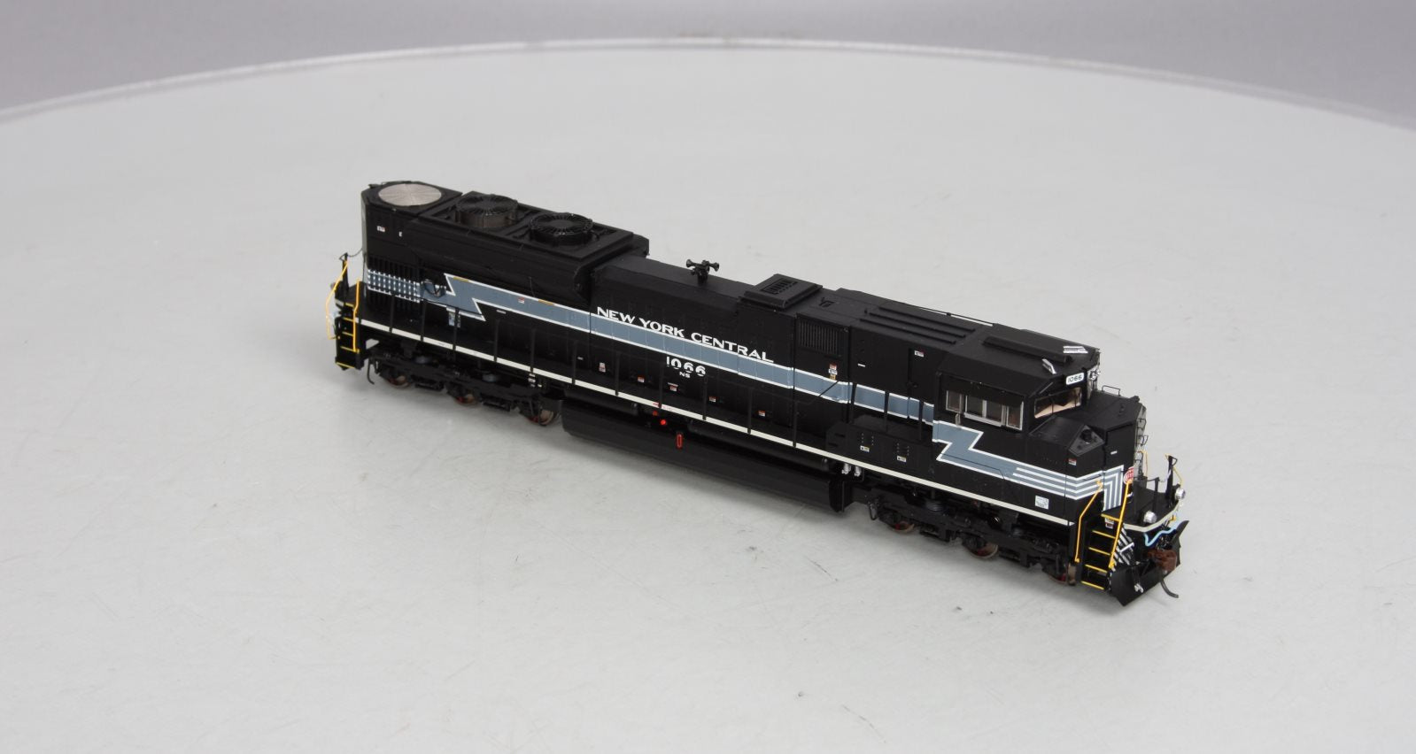 Athearn G68802 HO Scale NS NYC Heritage EMD SD70ACe Diesel #1066 w/DCC & Sound LN/Box