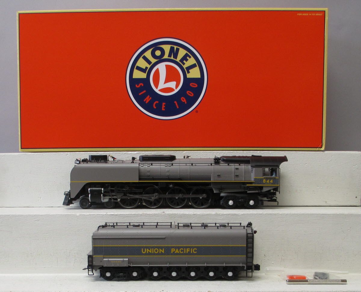 Lionel 6-82807 O Union Pacific FEF-3 "Greyhound" Steam Locomotive #844 LN/Box