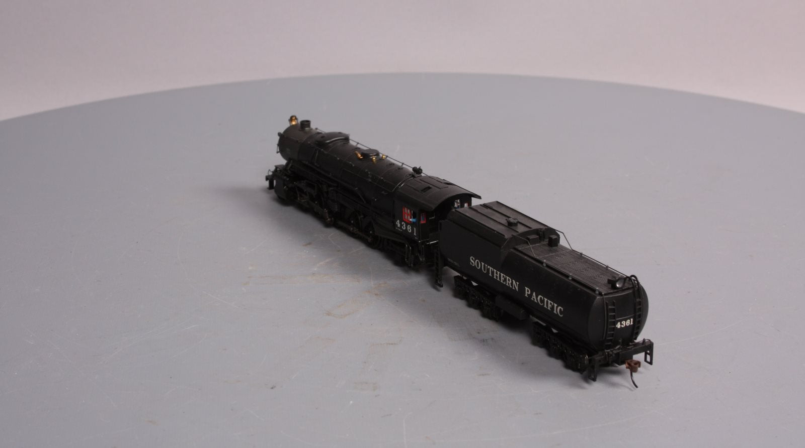 Spectrum 84204 HO SP 4-8-2 Heavy Mountain & Long Tender #4361 w/Snd & DCC