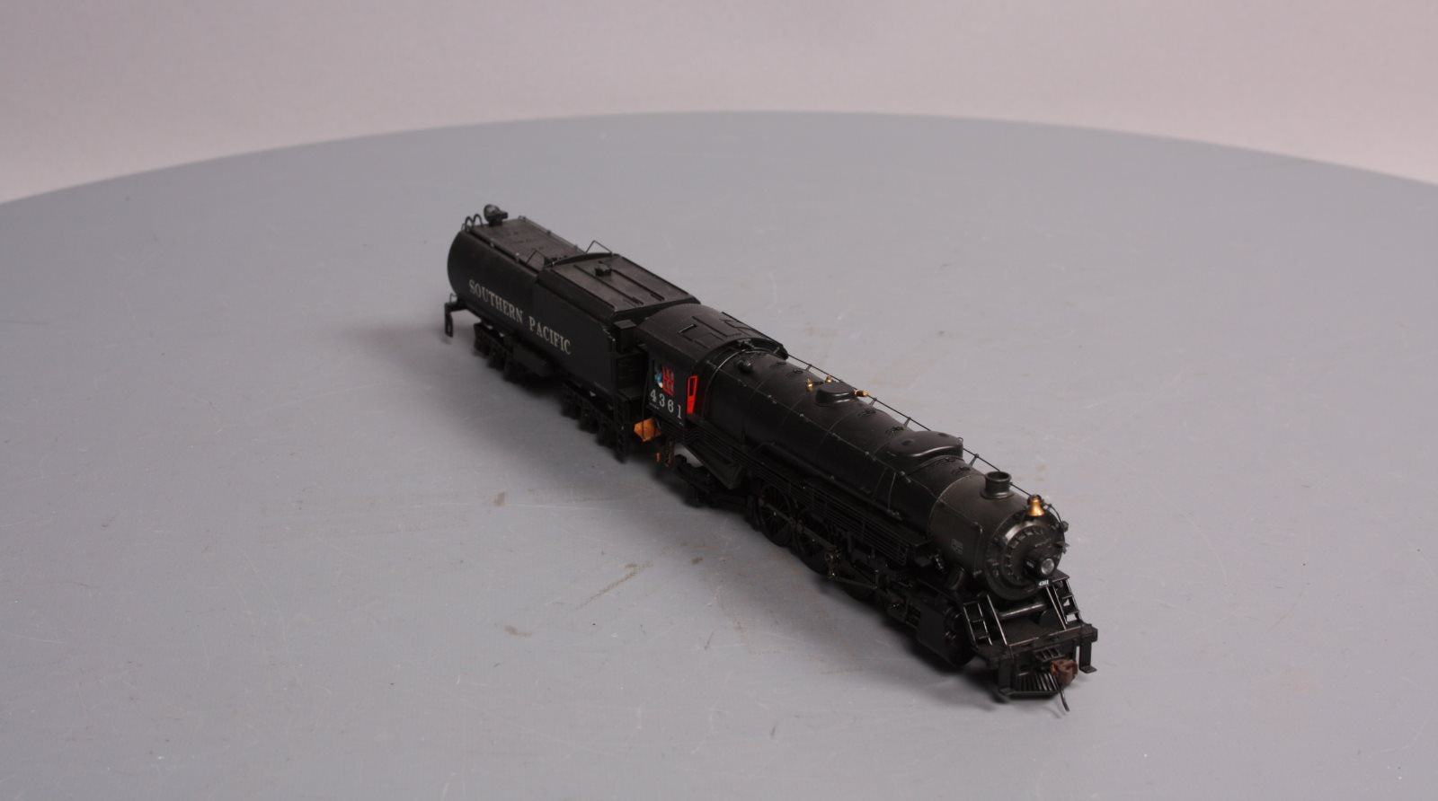 Spectrum 84204 HO SP 4-8-2 Heavy Mountain & Long Tender #4361 w/Snd & DCC