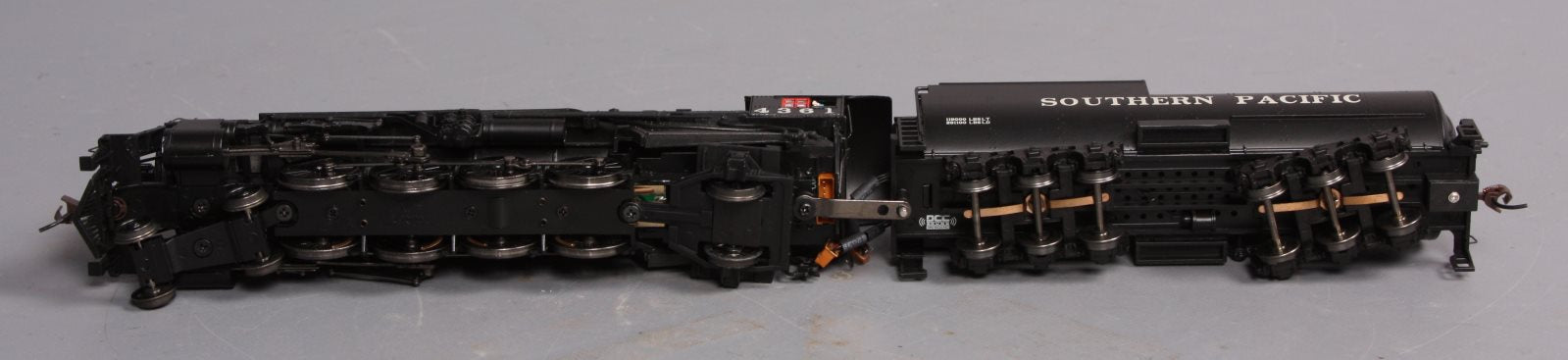 Spectrum 84204 HO SP 4-8-2 Heavy Mountain & Long Tender #4361 w/Snd & DCC