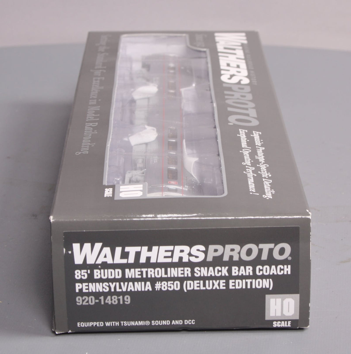 Walthers 920-14819 HO Scale Pennsylvania Railroad Budd Metroliner #850 w/DCC, S