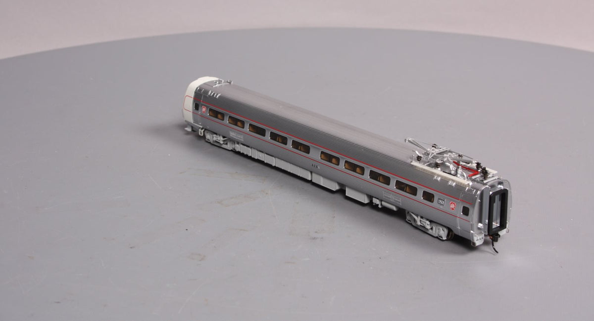 Walthers 920-14859 HO Pennsylvania Railroad 85' Budd Metroliner Coach #826