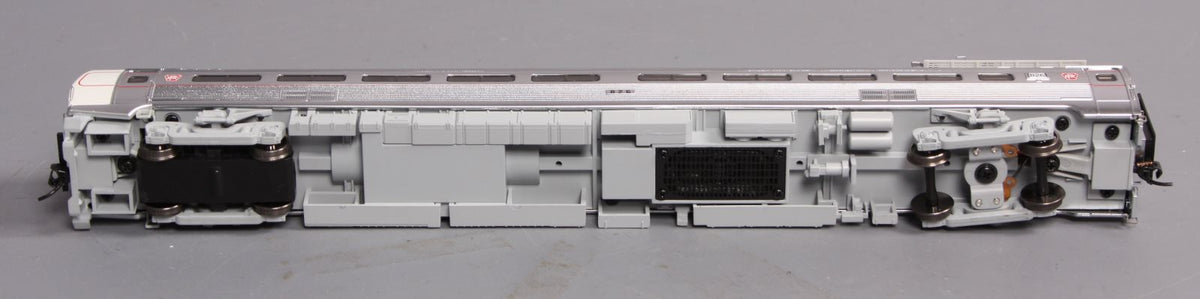 Walthers 920-14859 HO Pennsylvania Railroad 85' Budd Metroliner Coach #826