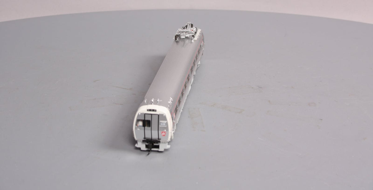 Walthers 920-14858 HO Scale Pennsylvania Railroad Budd Metroliner #800 w/DCC, S