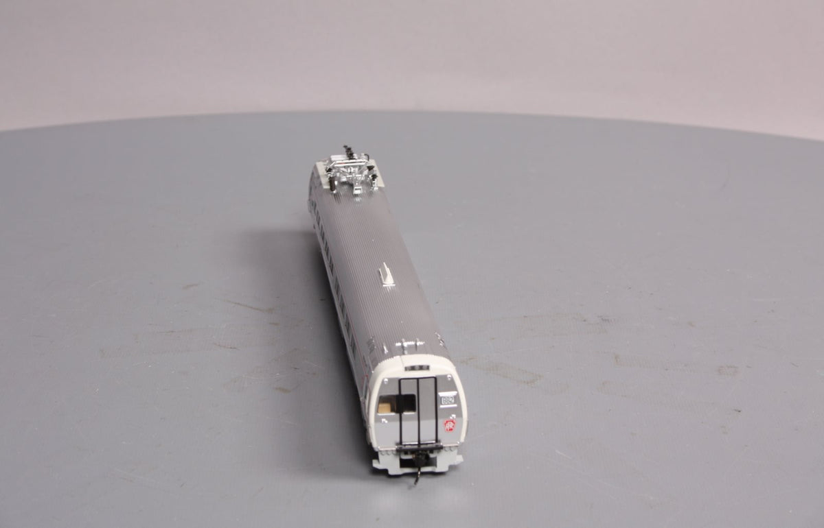 Walthers 920-14839 HO Scale Pennsylvania Railroad Budd Metroliner #882 w/DCC, S