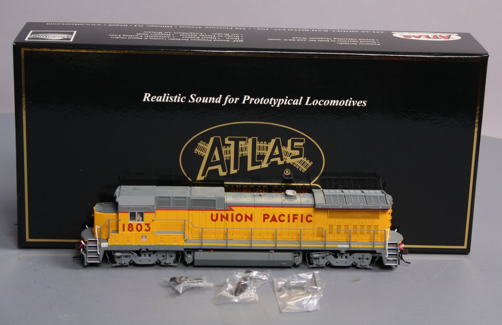 Atlas 9841 HO Scale Union Pacific GE Dash 8-40B Diesel Locomotive #1803 w/DCC,