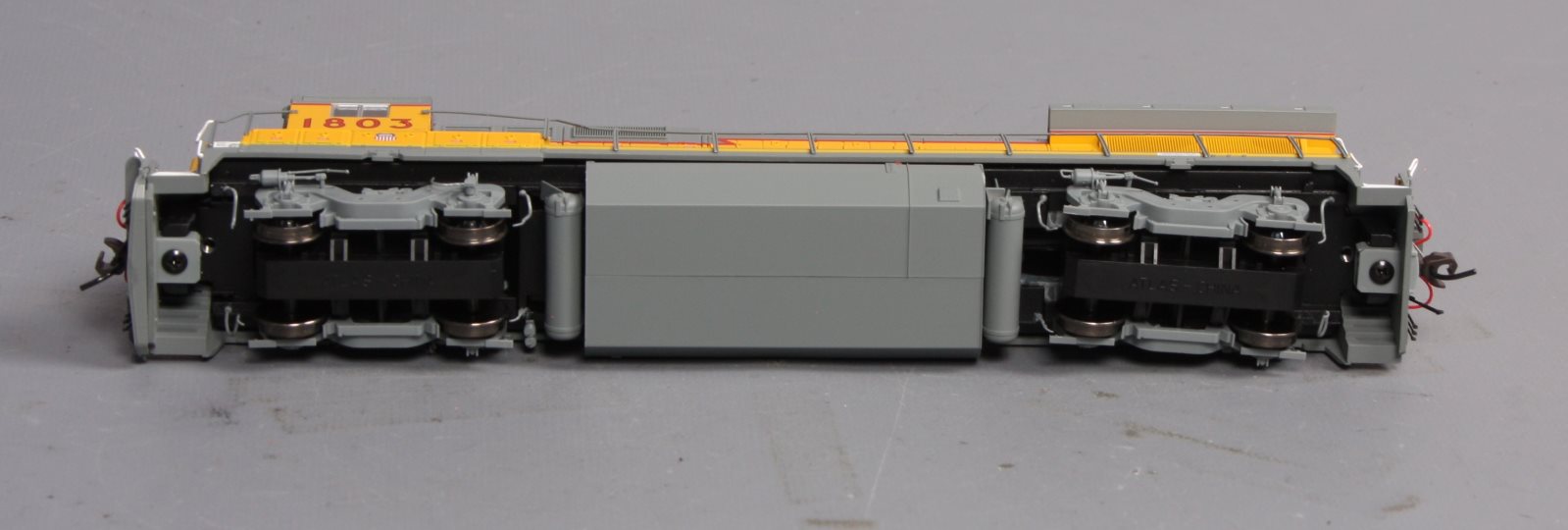 Atlas 9841 HO Scale Union Pacific GE Dash 8-40B Diesel Locomotive #1803 w/DCC,