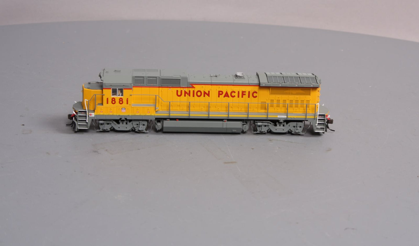 Atlas 9843 HO Scale Union Pacific GE Dash 8-40B Diesel Locomotive #1881 w/DCC,