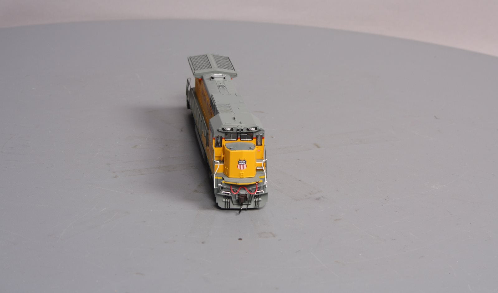 Atlas 9843 HO Scale Union Pacific GE Dash 8-40B Diesel Locomotive #1881 w/DCC,