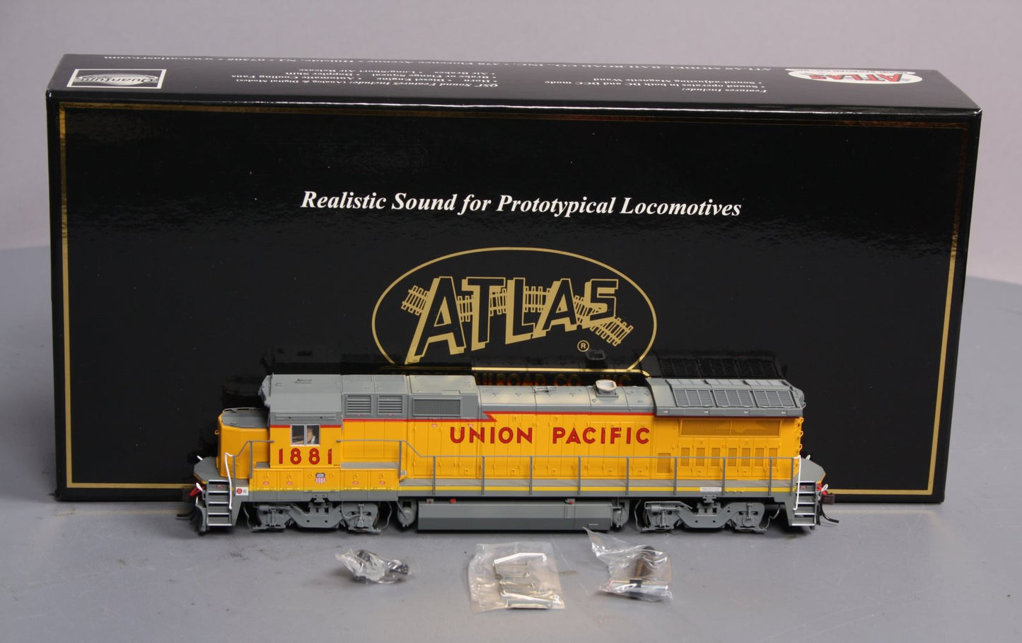 Atlas 9843 HO Scale Union Pacific GE Dash 8-40B Diesel Locomotive #1881 w/DCC,