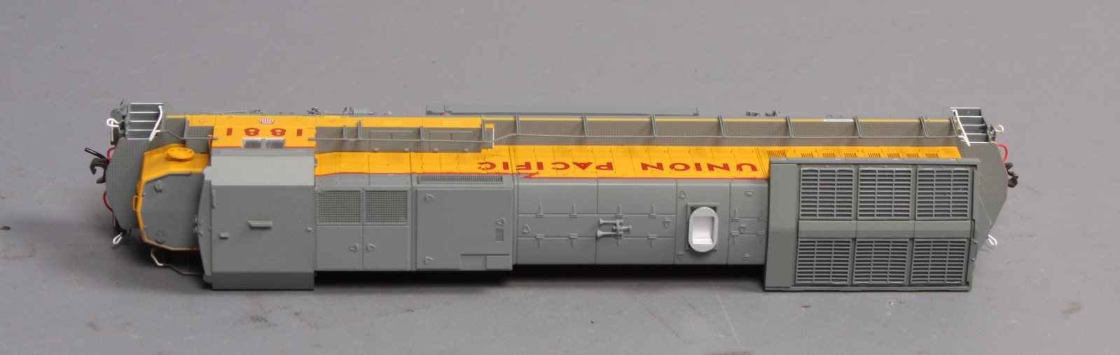 Atlas 9843 HO Scale Union Pacific GE Dash 8-40B Diesel Locomotive #1881 w/DCC,