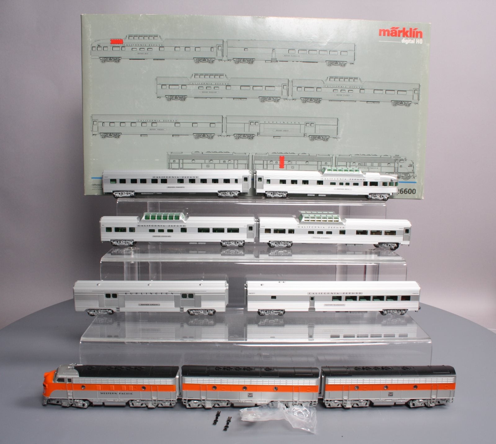 Marklin 26600 HO Scale California Zephyr F7 ABB Diesel Train Set LN/Box