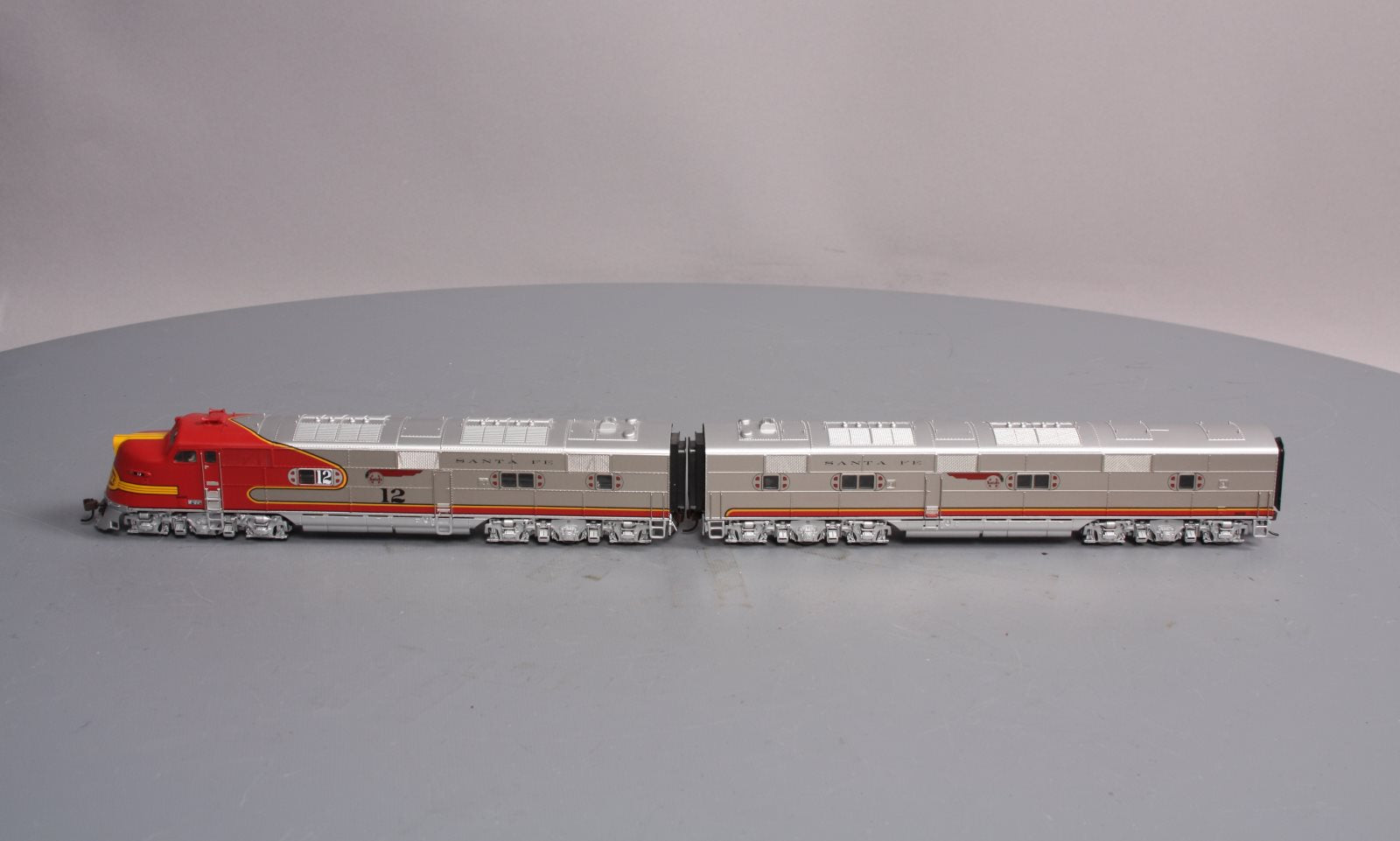 Broadway Limited 2330 HO Santa Fe EMD E6 Powered A-Unpowered B #12L,12A LN/Box