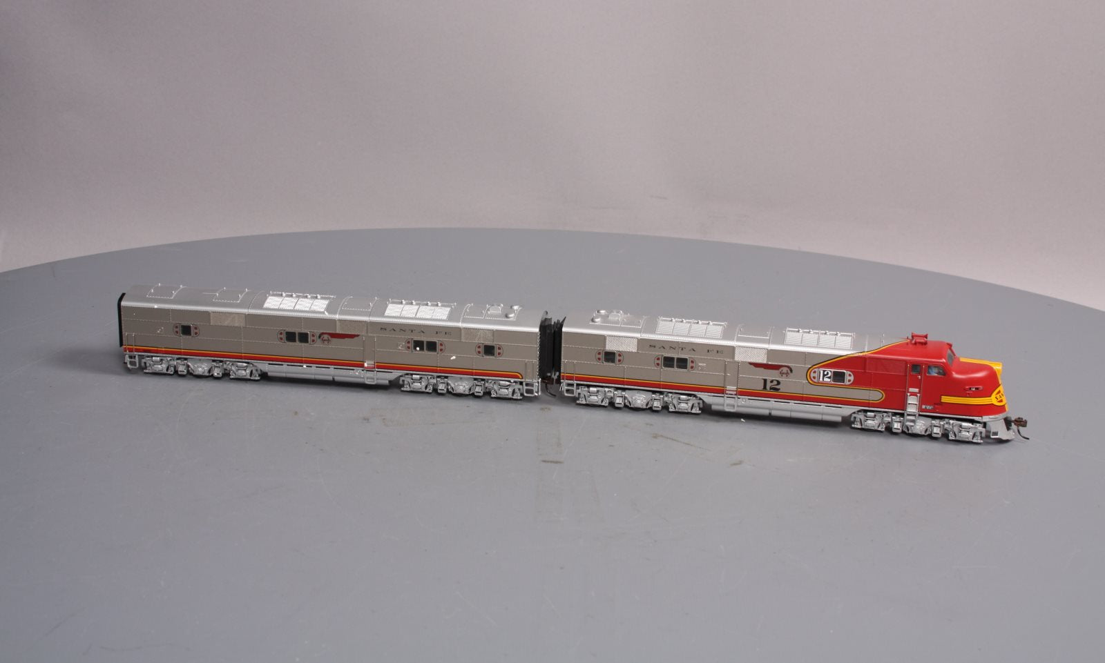 Broadway Limited 2330 HO Santa Fe EMD E6 Powered A-Unpowered B #12L,12A LN/Box