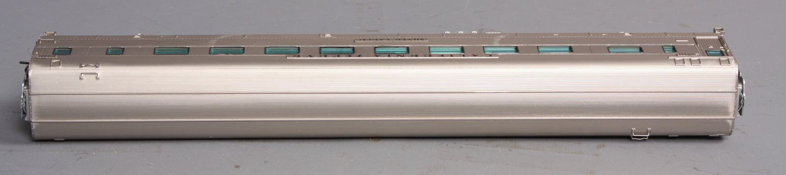 Broadway Limited 1518 HO Chicago, Burlington & Quincy Zephyr Sleeper #401
