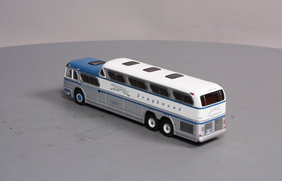 Corgi US54405 1:50 ScaleGM4501 Greyhound Scenicruiser Pittsburgh Destination Bus