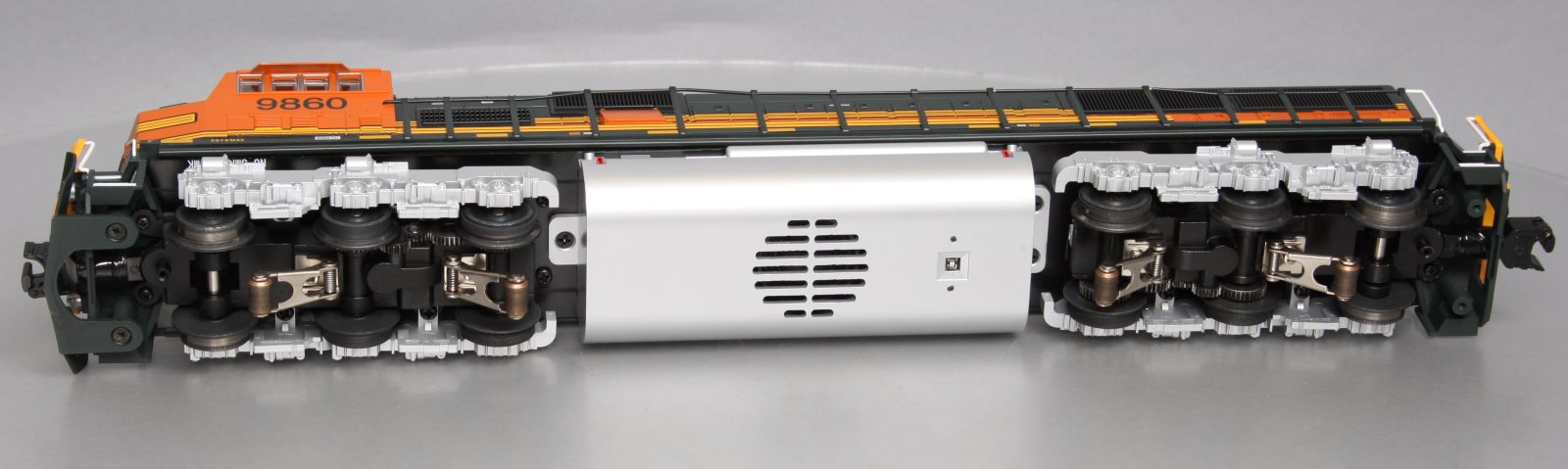 Lionel 6-81138 BTO BNSF Legacy SD70MAC Diesel Locomotive #9860