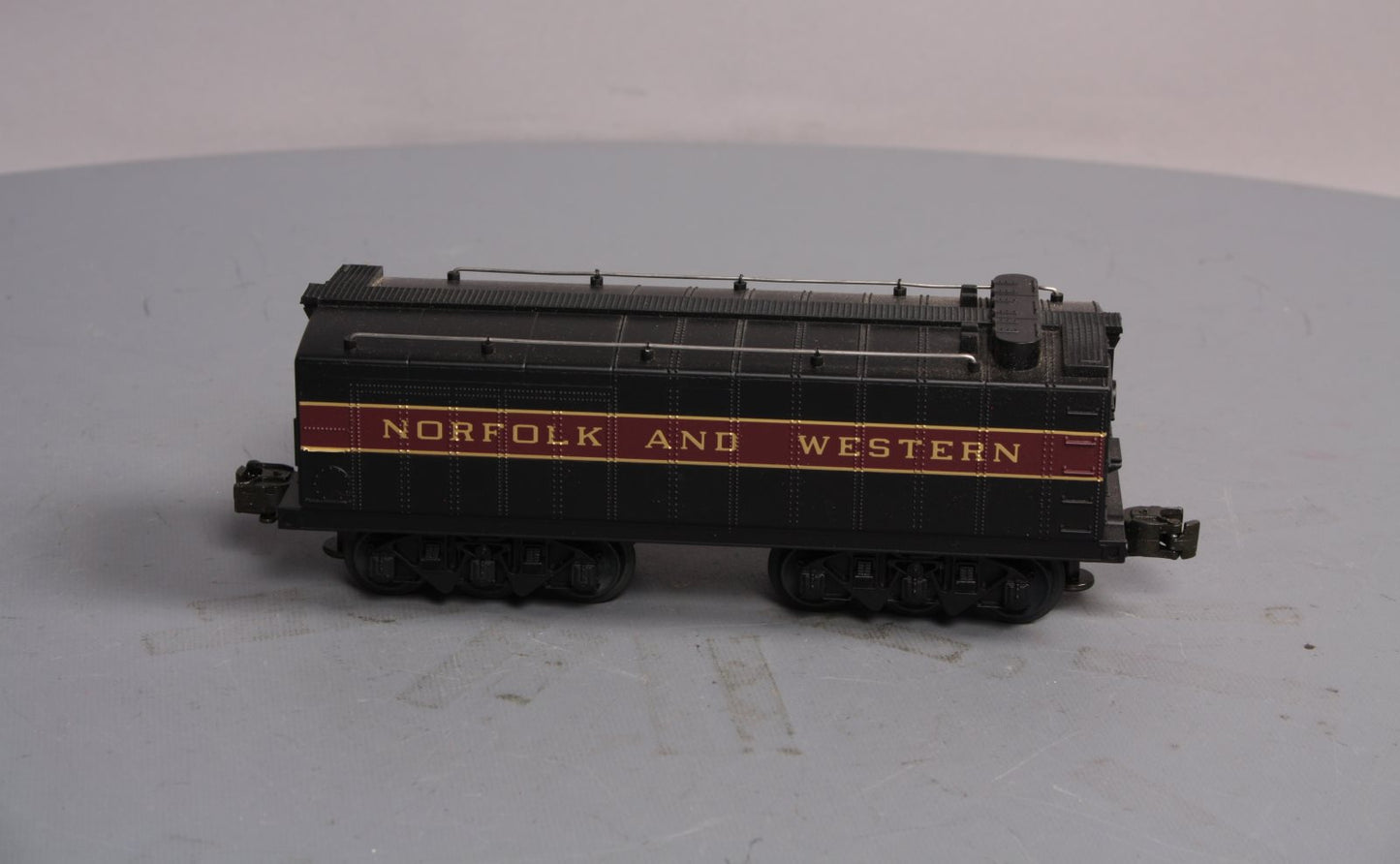 MTH 30-1117 O Gauge Norfolk & Western Non-Powered Auxiliary Tender LN/Box