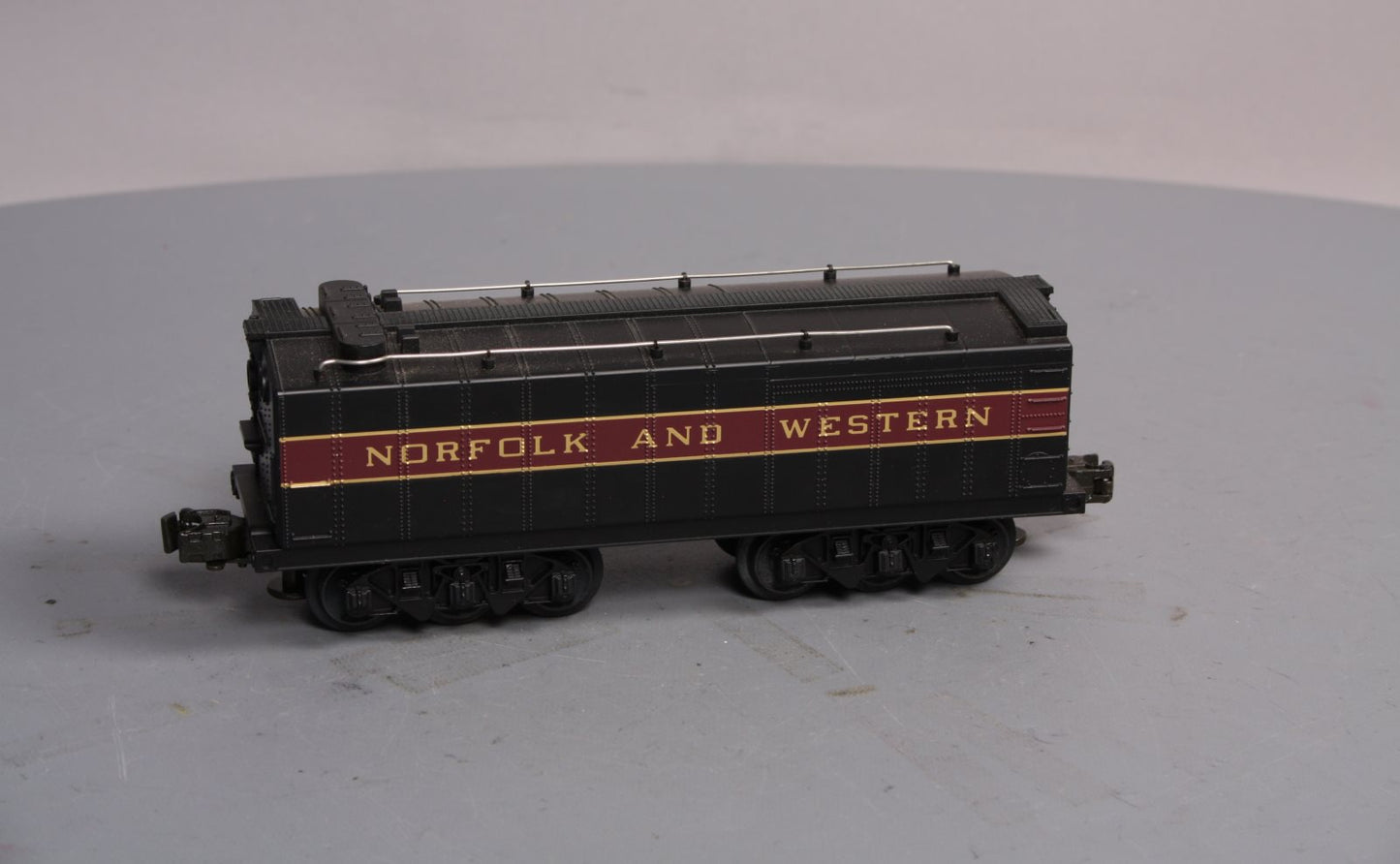 MTH 30-1117 O Gauge Norfolk & Western Non-Powered Auxiliary Tender LN/Box
