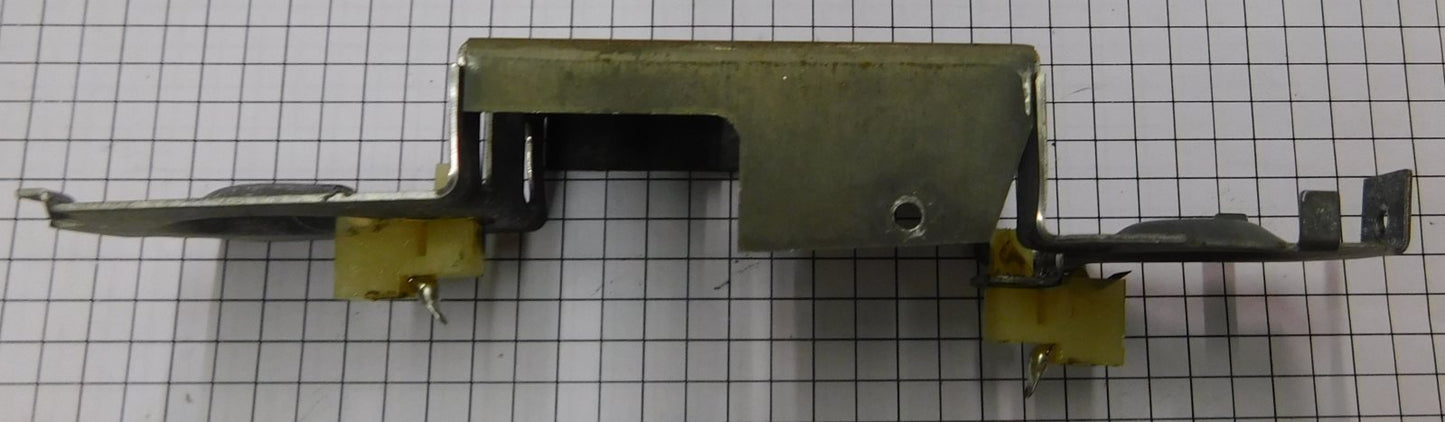 Lionel 68-40 Inspecton Car Frame & Lamp Sockets