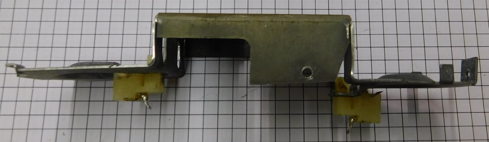 Lionel 68-40 Inspecton Car Frame & Lamp Sockets